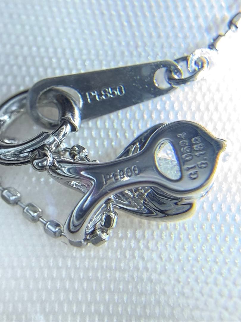 ツツミ　プラチナ鑑定書付ダイヤモンドネックレス（0.18カラット）