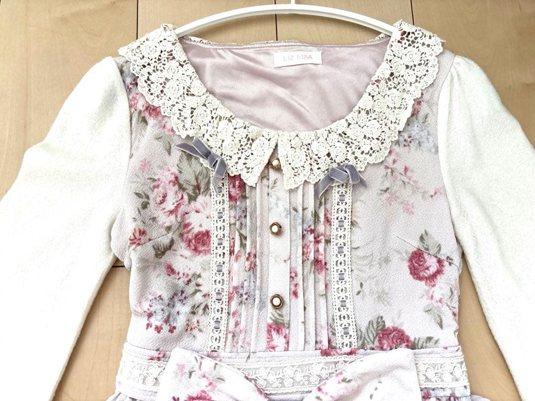 リズリサ　ビッグリボン付き　レース襟　薔薇　花柄　長袖ワンピ