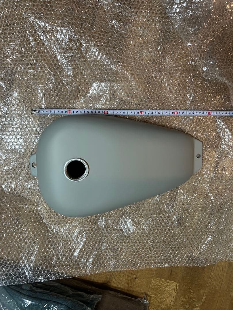 ドラックスター400用　スポーツスタータンク　ガレージT&F製