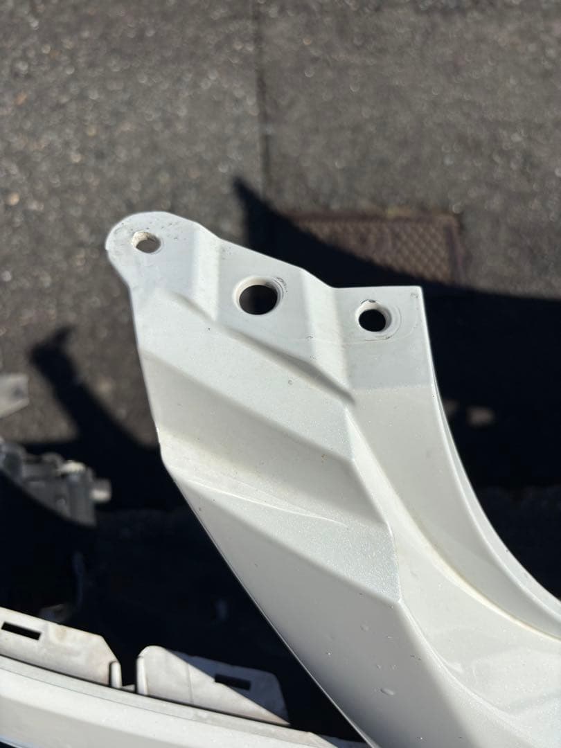 GRS200 クラウンアスリート前期 フロントバンパー　パールホワイト