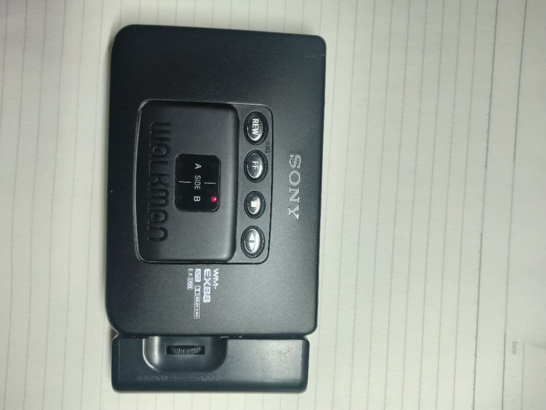 SONY WM-EX88美品，再生、早送り、巻き戻しは正常に動作します