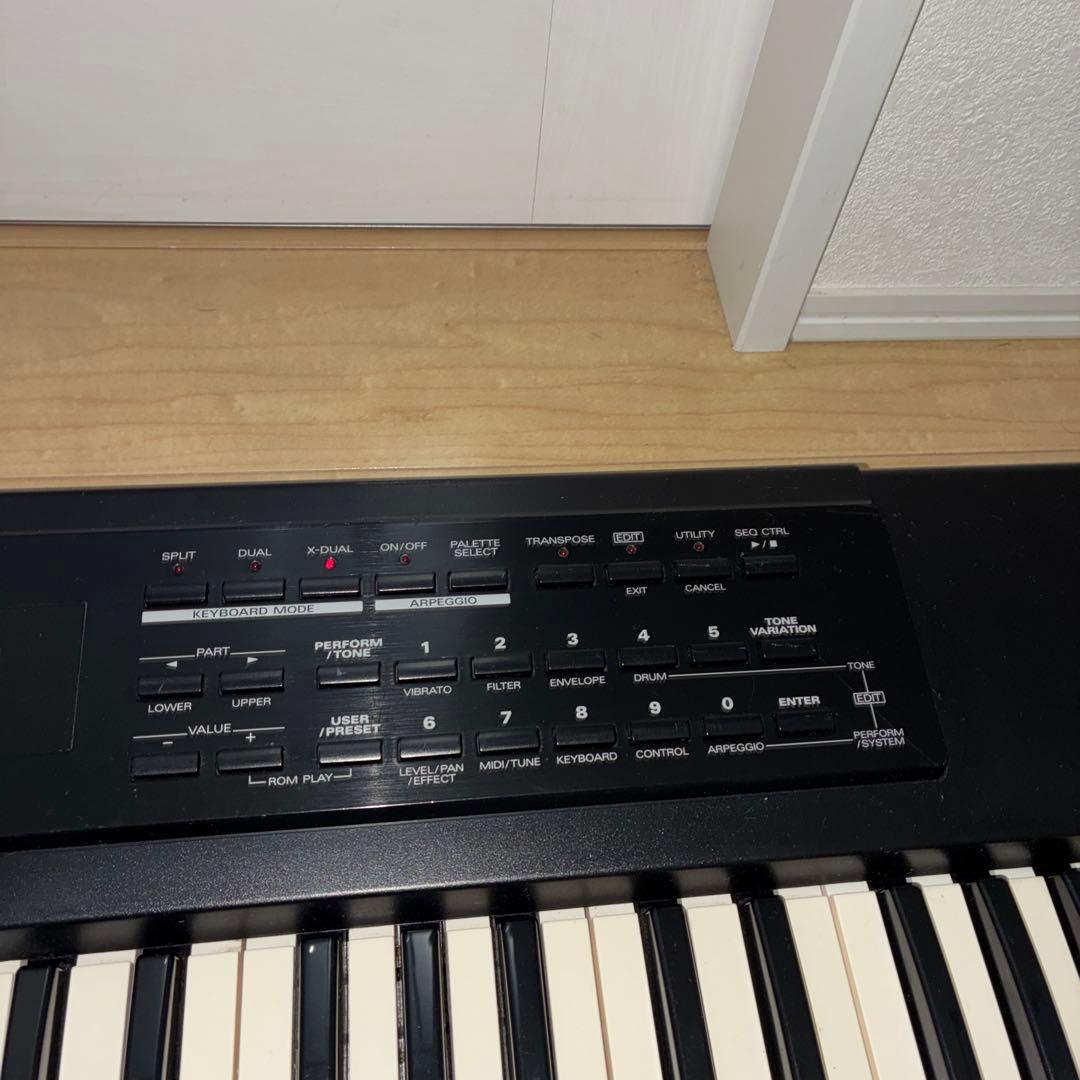 動作ok Roland　XP-10　シンセサイザー　名機