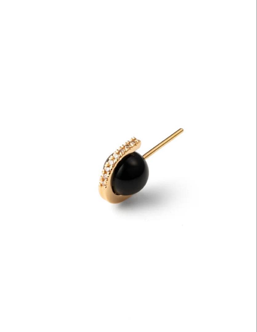 まっちゃん　！　ヒロタカ　BELUGA オニキス ダイヤ ピアス S