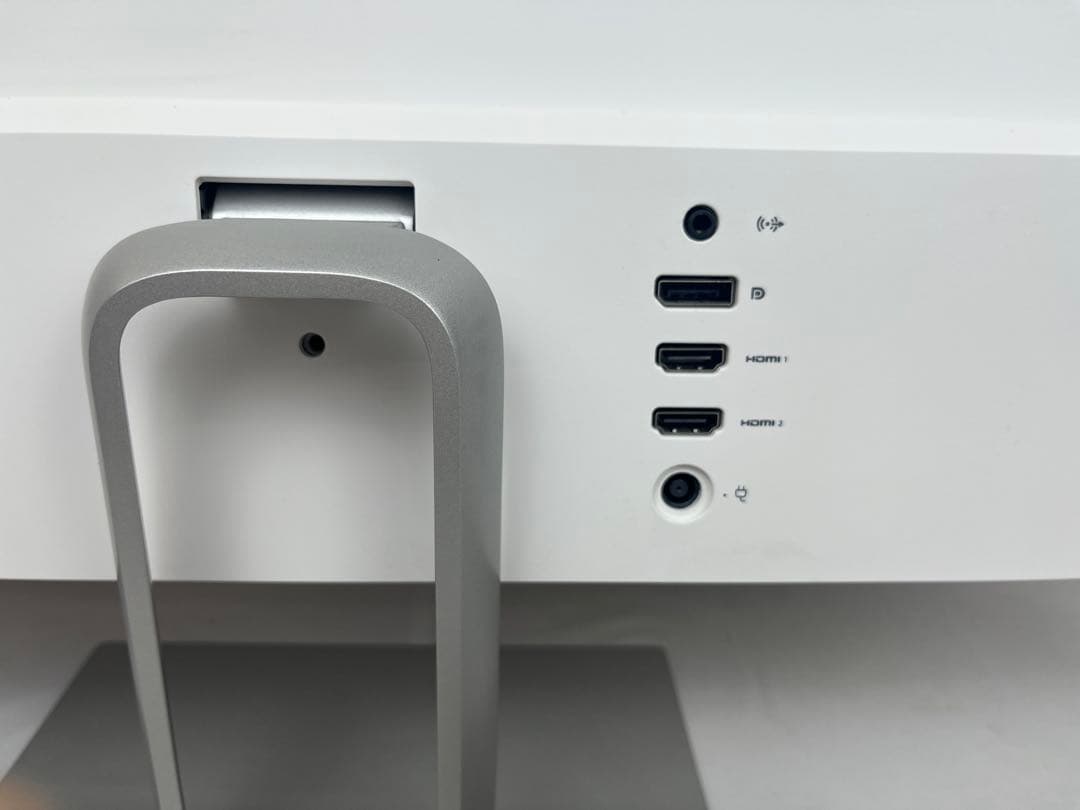 HP Pavilion 27q 27インチモニター　2k解像度