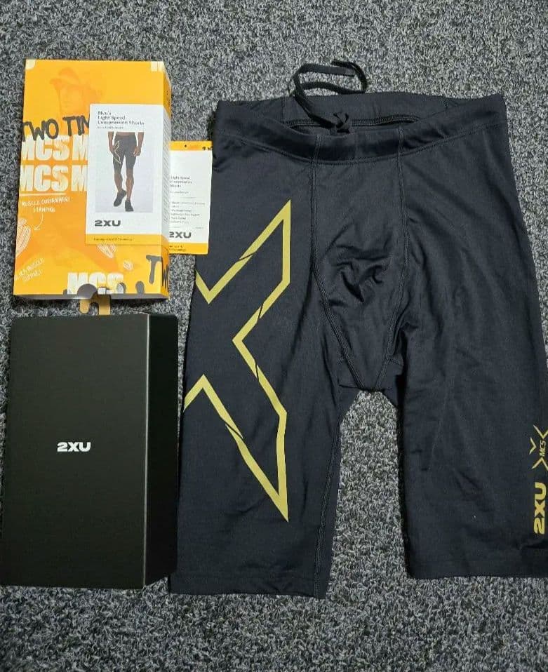 【新品　未使用】2XU MCS ハーフタイツ メンズ M
