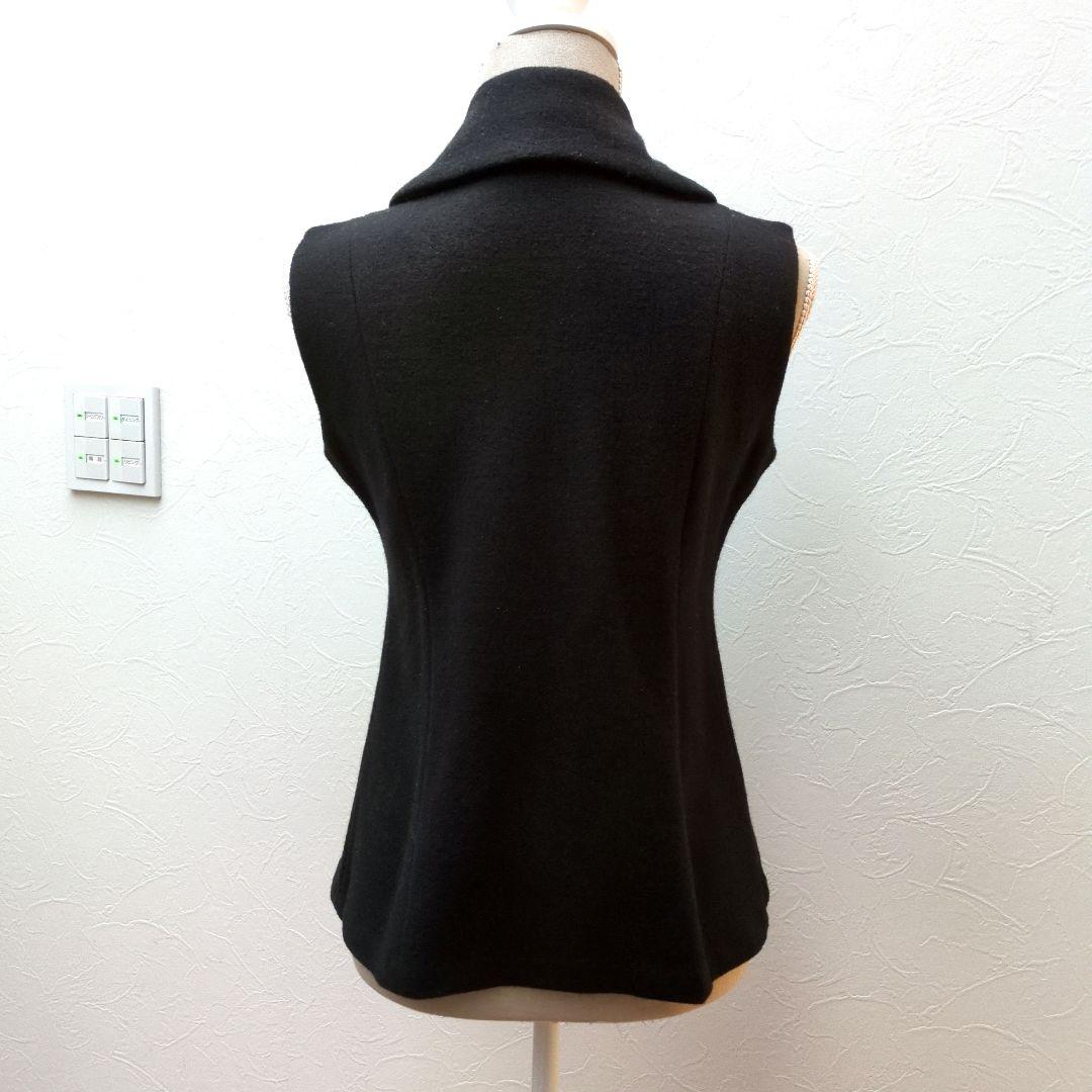 亘　エーティー A/T　レディースベスト　ブラック　毛100％　サイズＦ