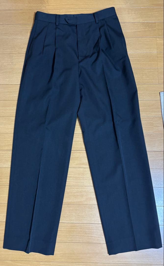 スーツ LIGHT WOOL MAX GABARDINE TWO-TUCK SLACKS