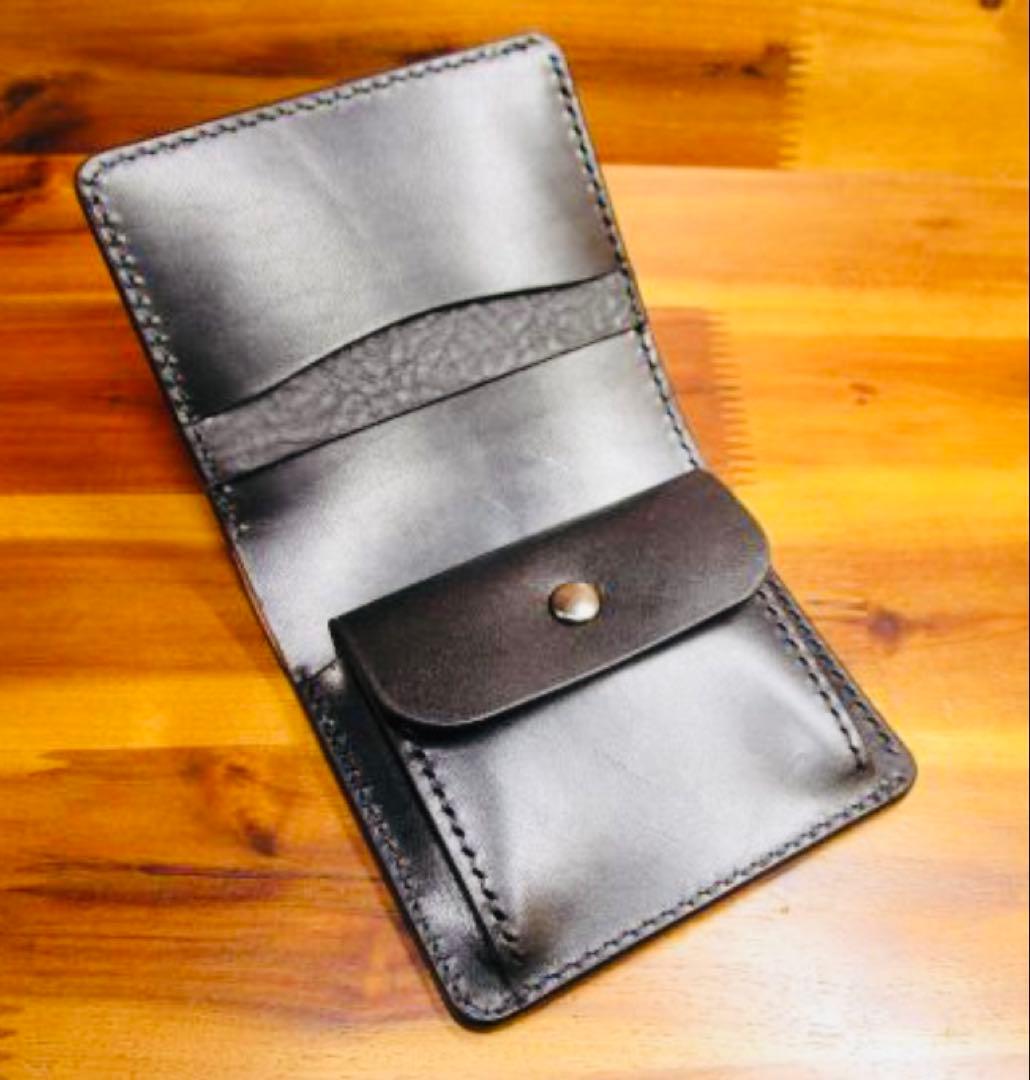 か*ん様 世界に１つ❗️新喜皮革 コードバン ブラック 黒 手縫い 二つ折り 栃