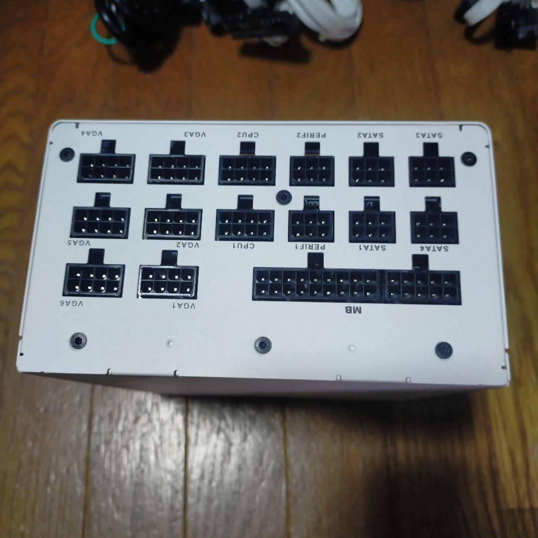 super flower 1000W電源 ATX電源ユニット 白