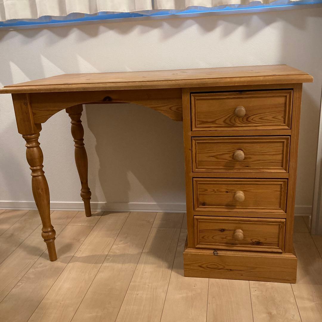 ペニーワイズ　チャイルドデスク