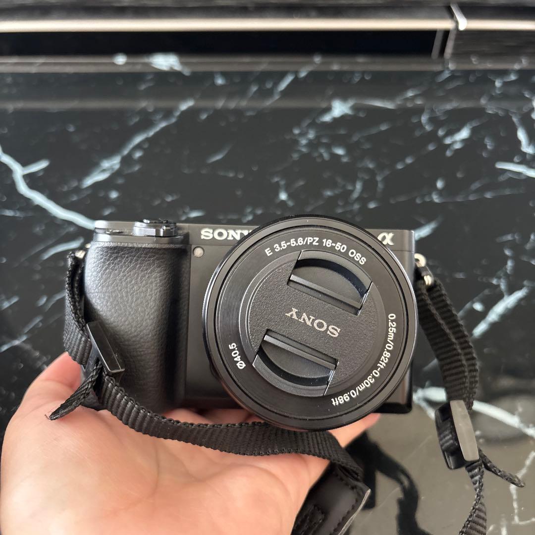ソニー ミラーレス一眼 α6100 ダブルズームキット