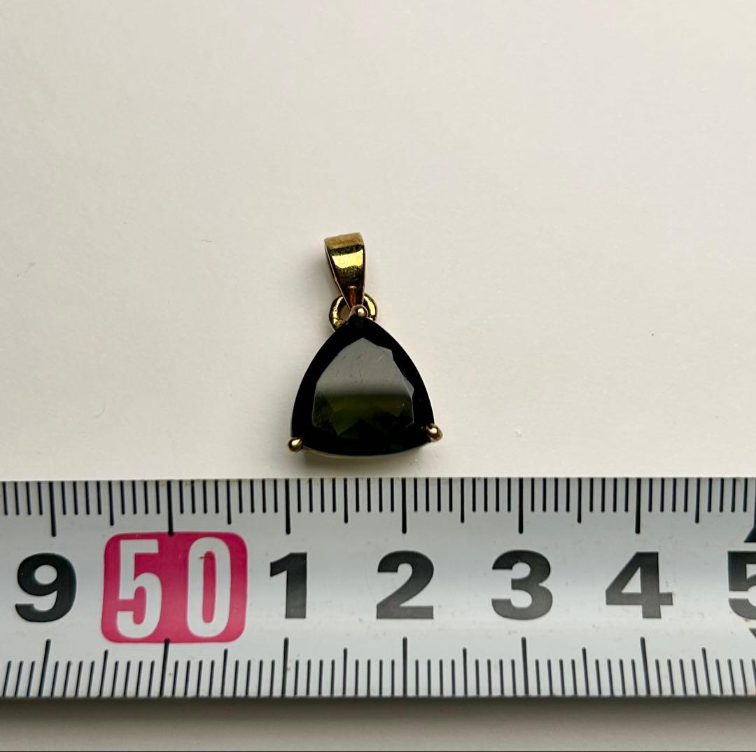 モルダバイト AAAランク ファセットカットペンダント18kgpチャーム