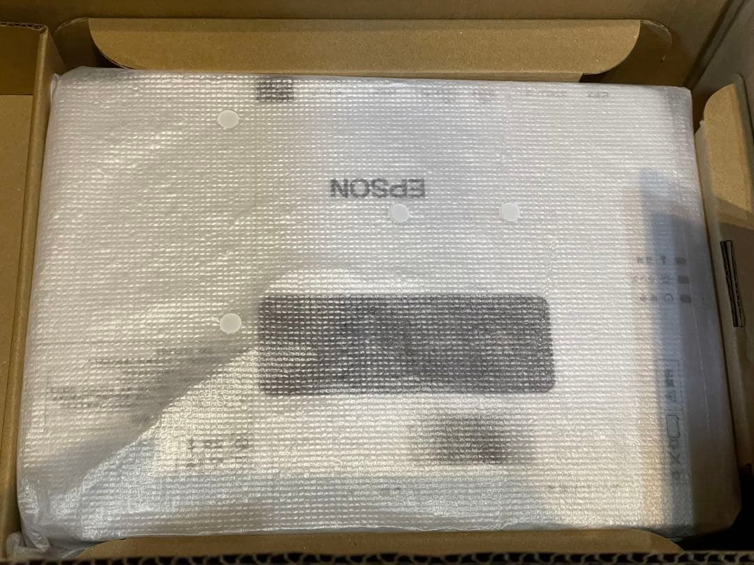 EPSON EB-1751 プロジェクター本体