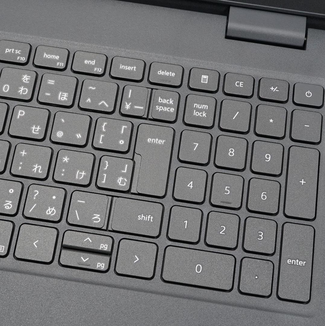 未使用に近いレベルの極美品⭐️超高速大容量新品ＳＳＤ１ＴＢ搭載☆１１世代コアｉ５