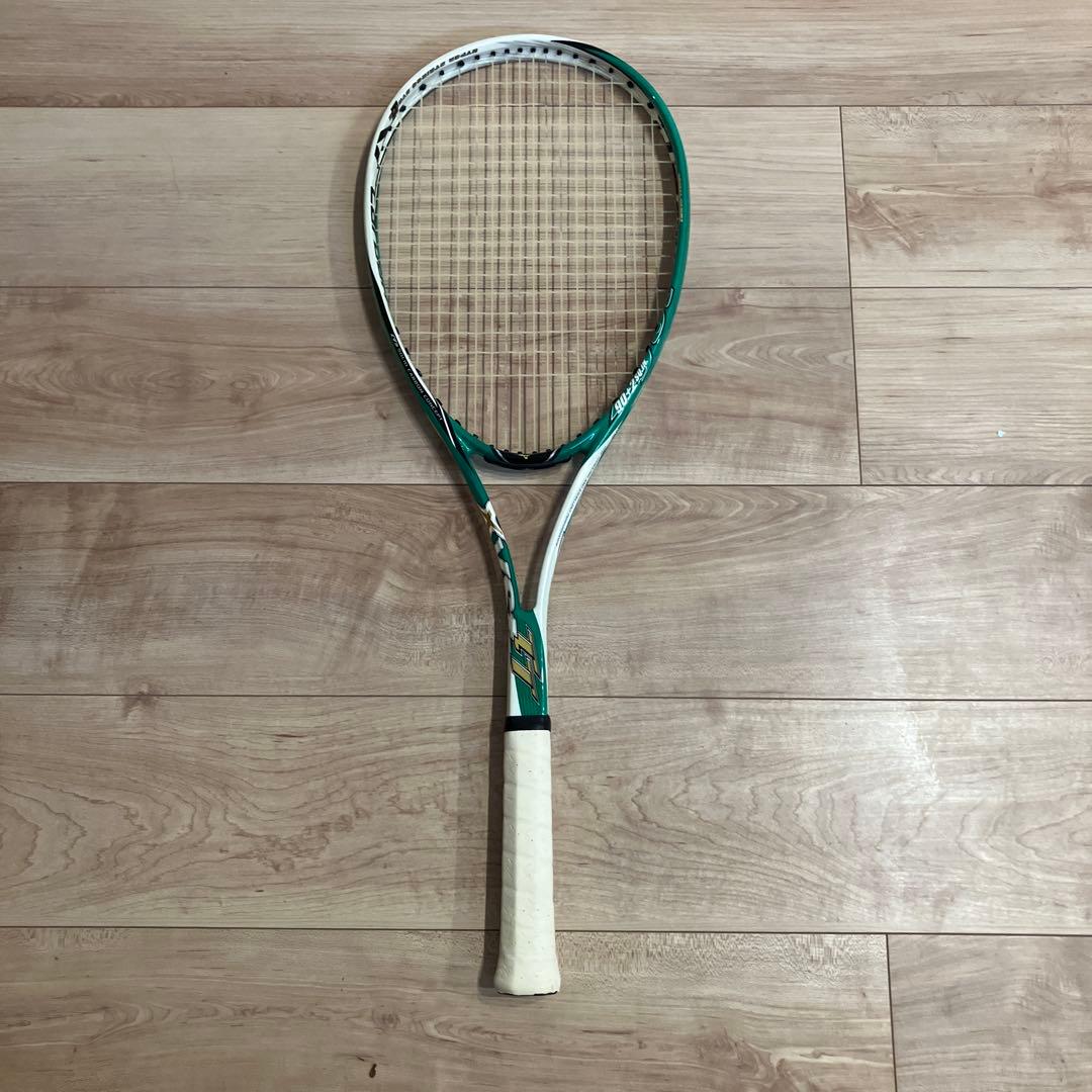 ソフトテニスラケット　ジストtt xyst