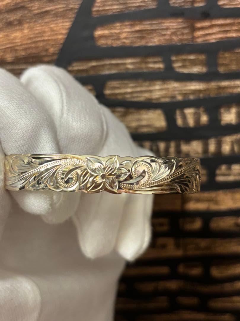 BOOOハワイアンジュエリー　シルバー925 10mm幅　手彫りバングル