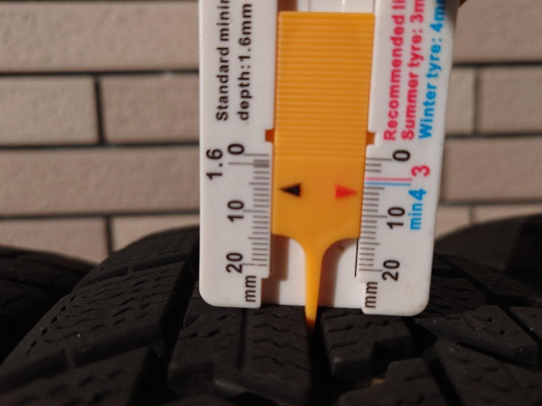 21年製 GOODYEAR ICENAV7 スタッドレス 155/65R14