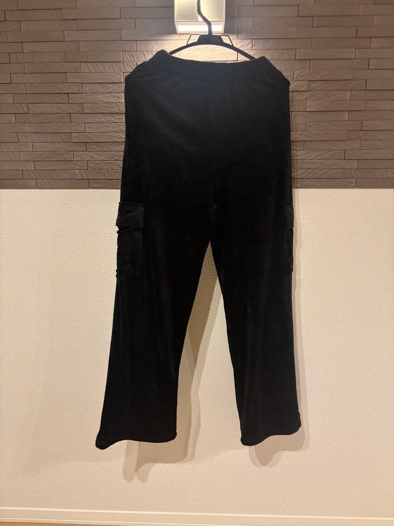 マリークワント　新作全国完売カラー　定価以下ベロアカーゴブラックパンツ　匿名配送