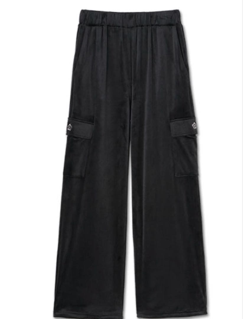 マリークワント　新作全国完売カラー　定価以下ベロアカーゴブラックパンツ　匿名配送