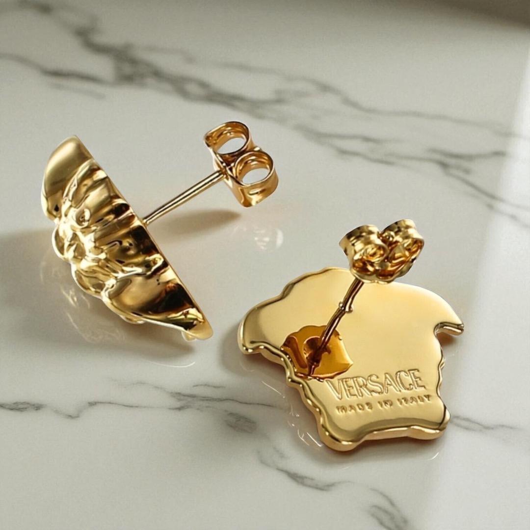 ク*ナ様 新品正規品【VERSACE】メドゥーサヘッド スタッド　ピアス