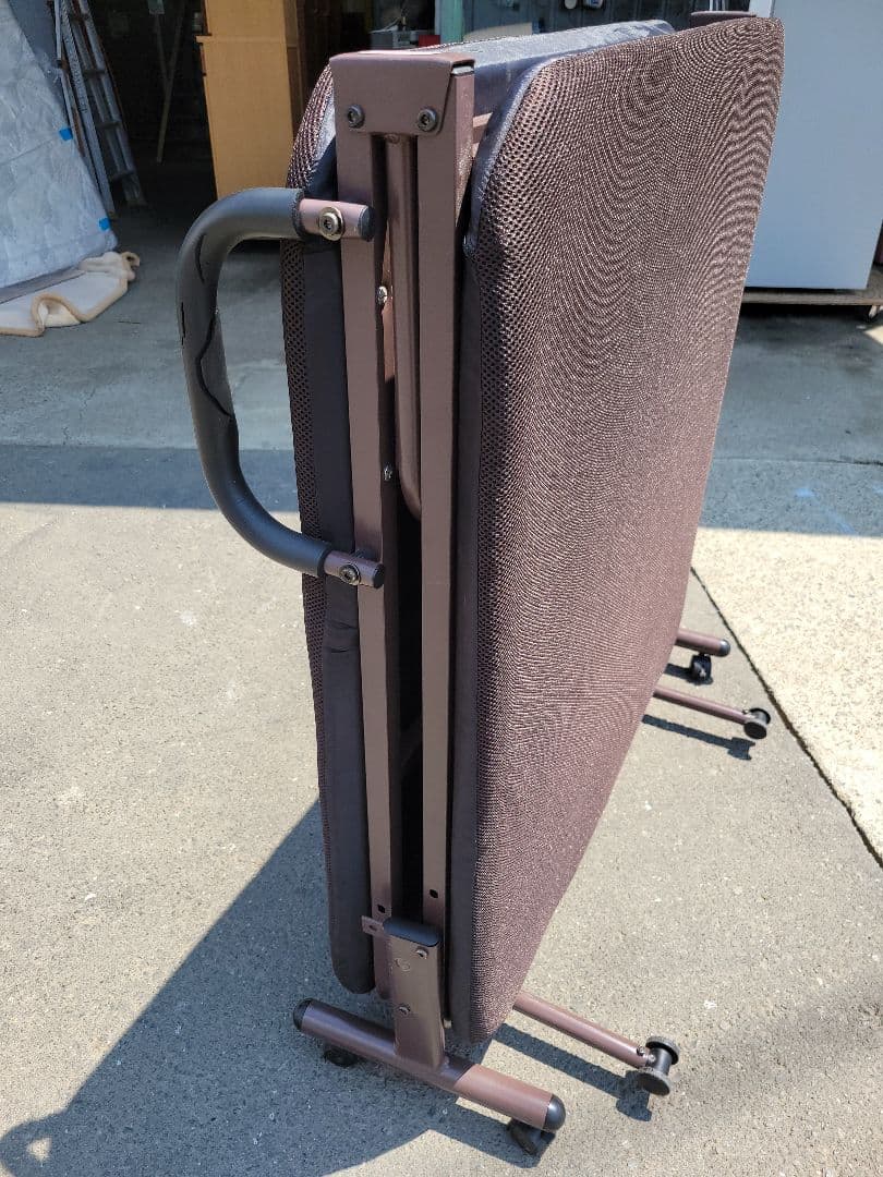 3台まとめて！折りたたみ式 リクライニングベッド ブラウン キャスター付き（③）