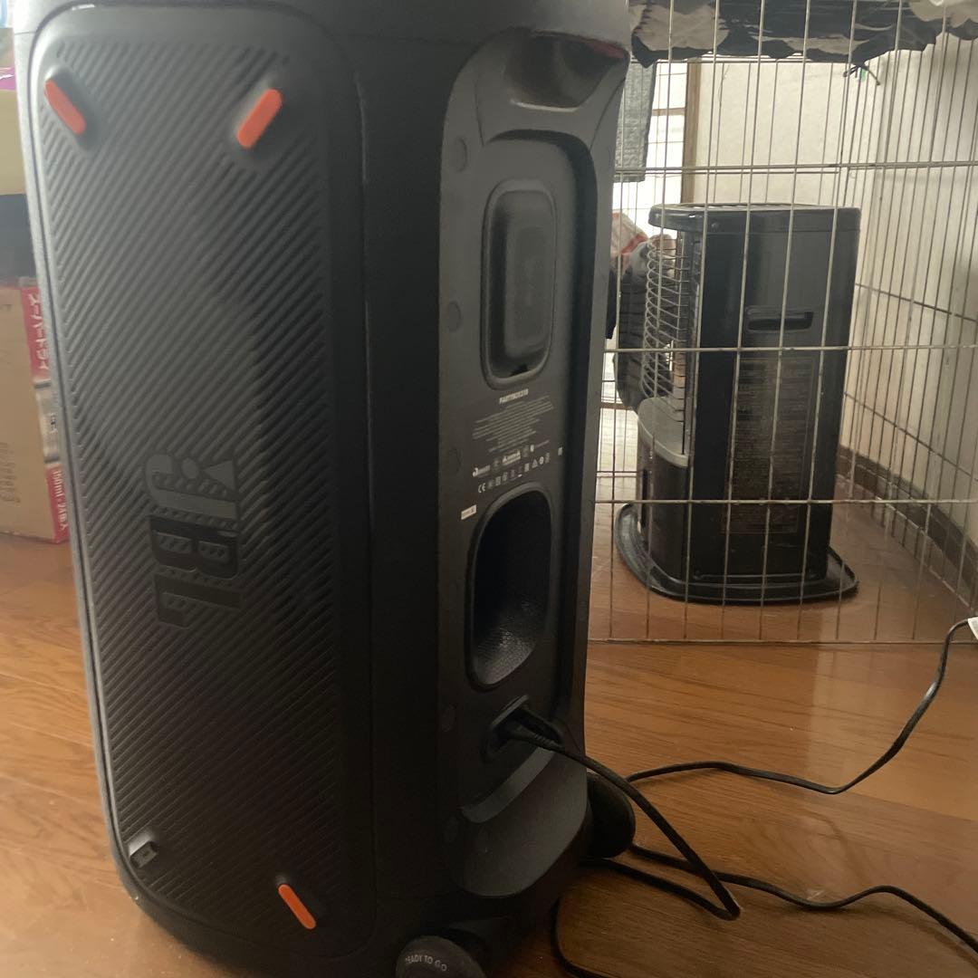 JBL party box 310 別売りのコンセント付属