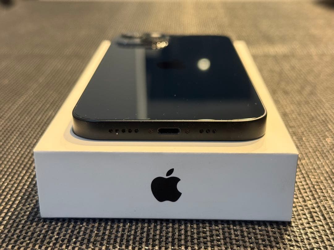 Apple iPhone 13 128GB ミッドナイト SIM フリー 86%