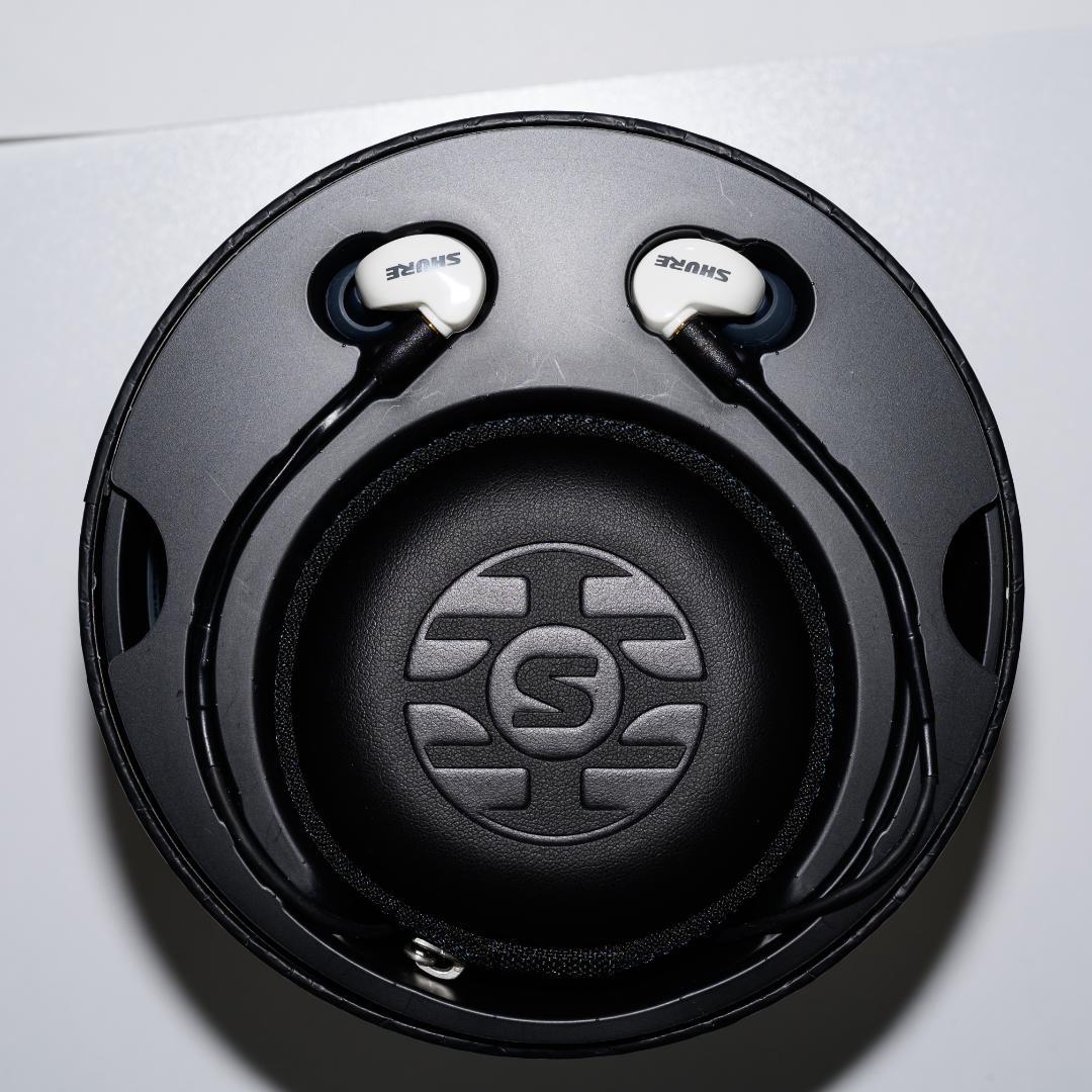 【美品】SHURE AONIC 215 SE215 ホワイト