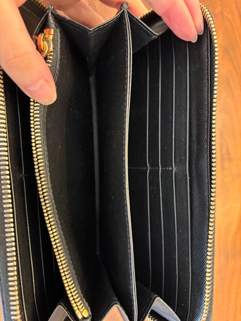 PRADA 財布　サフィアーノ フィオッコ　SAFFIANO FIOCCO