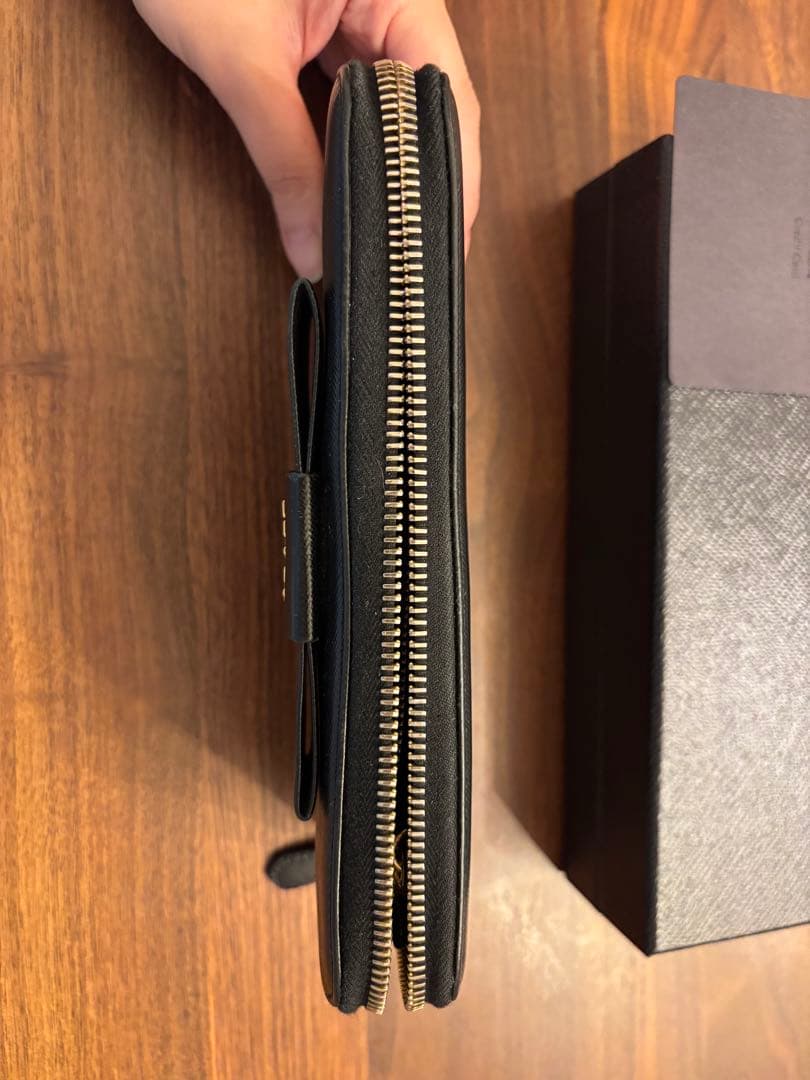 PRADA 財布　サフィアーノ フィオッコ　SAFFIANO FIOCCO