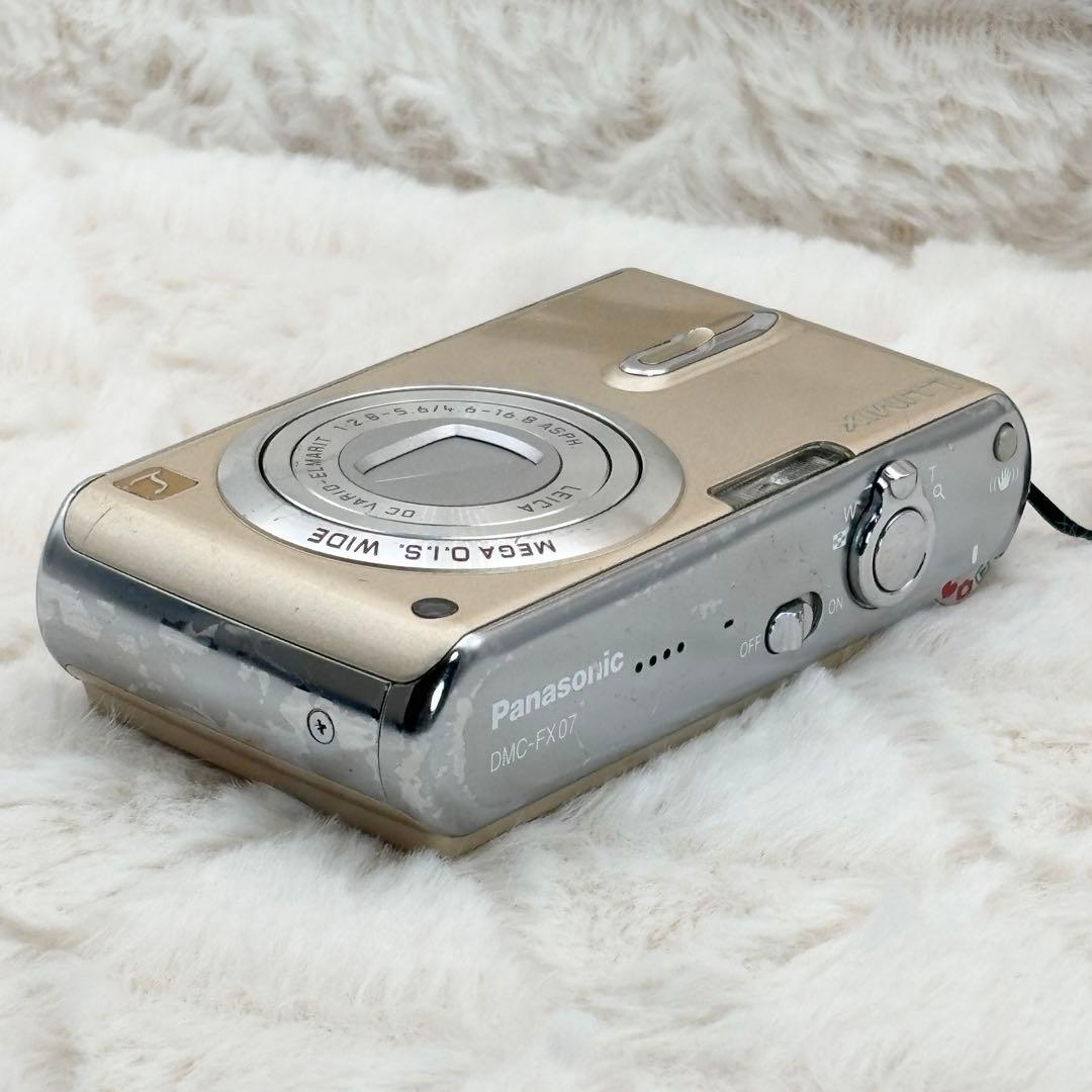 Panasonic LUMIX DMC-FX07 ゴールド