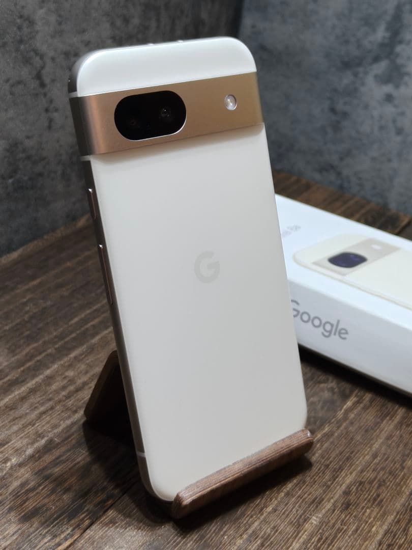 新品同様品 純正ケース付き Pixel 8a 128GB SIMフリー スマホ