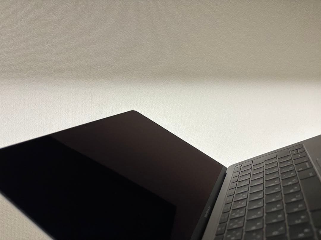 【超美品！完動品】 MacBook Air retina 2018 i5