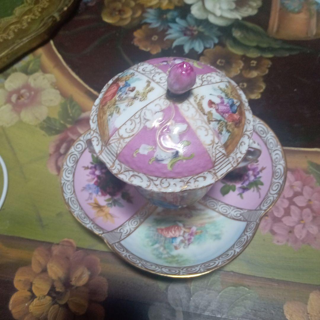 アンティークショコラカップドレスデン＆オマケにアンティーク扇子つけました