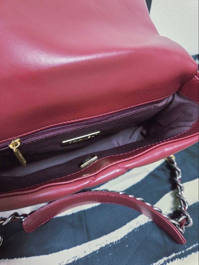 CHANEL バーガンディ ショルダーバッグ
