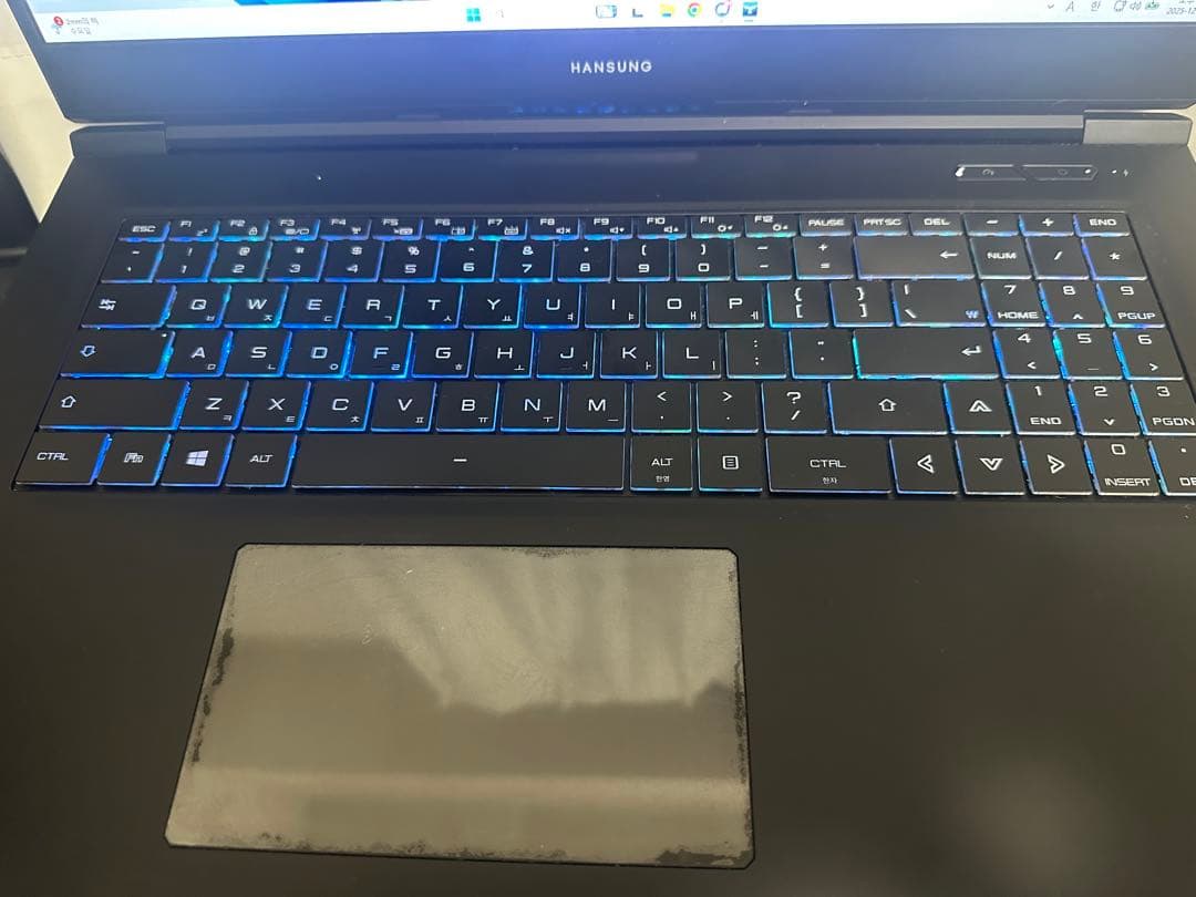 ゲーミングノートPC (RTX 2060 / i7-10875H)