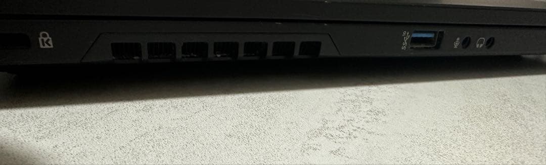 ゲーミングノートPC (RTX 2060 / i7-10875H)