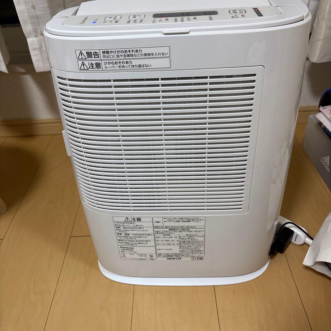 Panasonic 除湿機　F-YZUX60