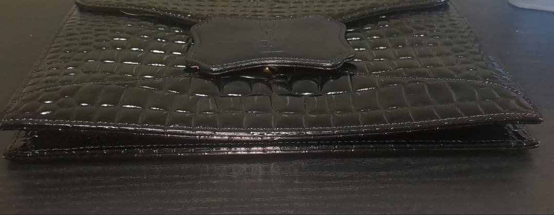 イブ・サンローラン　クロコ型押し クラッチバッグ