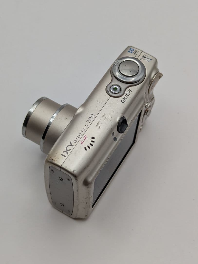 Canon IXY DIGITAL 700 ゴールド