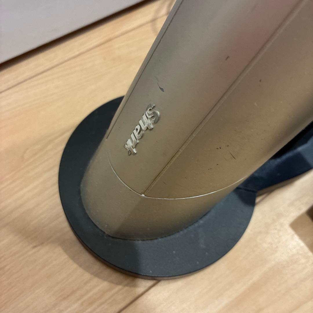 シャークEVOPOWEREXハンディクリーナー シルバー　モデルWV406JGG