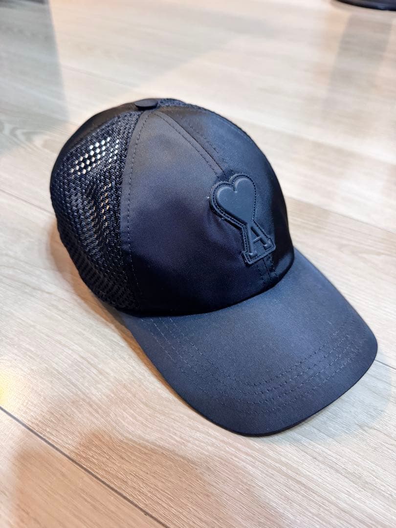 AMI PARIS 黒 メッシュキャップ ハートロゴ ユニセックス
