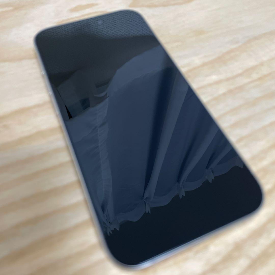 超美品Apple iPhone15Pro512GBホワイトチタニウムSIMフリー