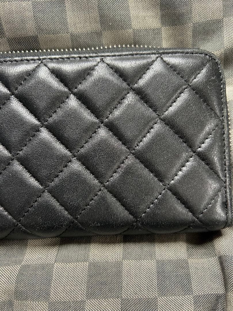 CHANEL キルティング ブラック長財布