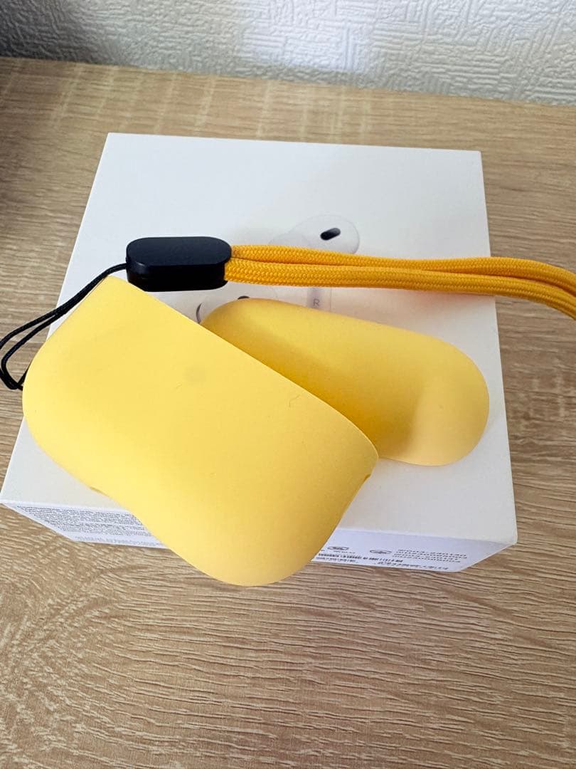 Apple AirPods Pro2 本体、おまけ付き