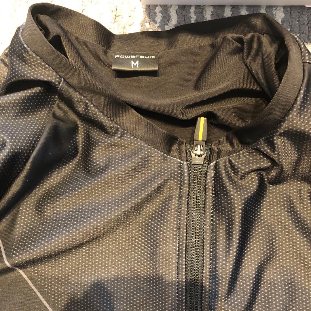 み*!様 シックスパッド パワースーツ　トップ（Mサイズ）＆ボトム（Lサイズ）セ