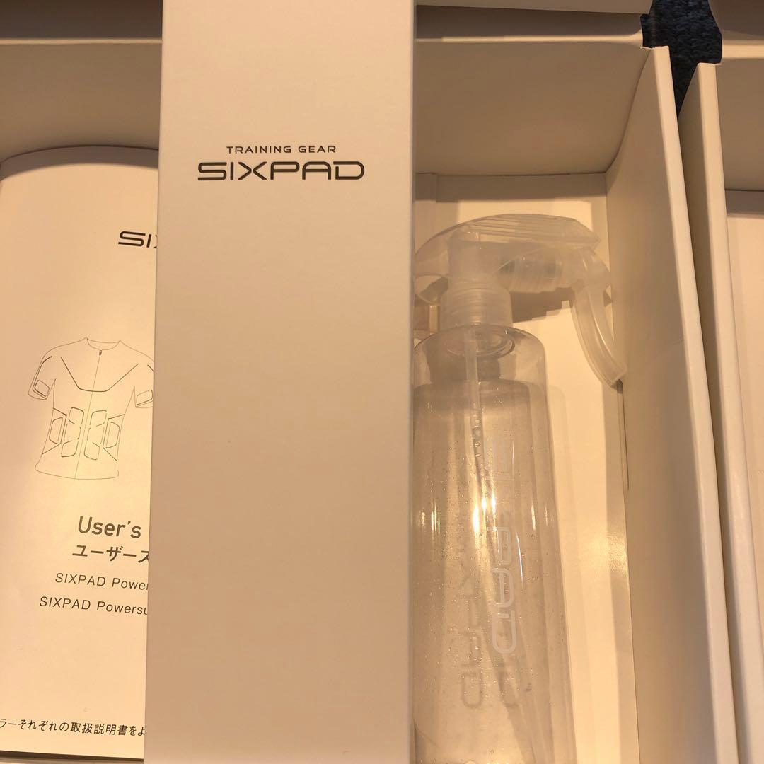 み*!様 シックスパッド パワースーツ　トップ（Mサイズ）＆ボトム（Lサイズ）セ