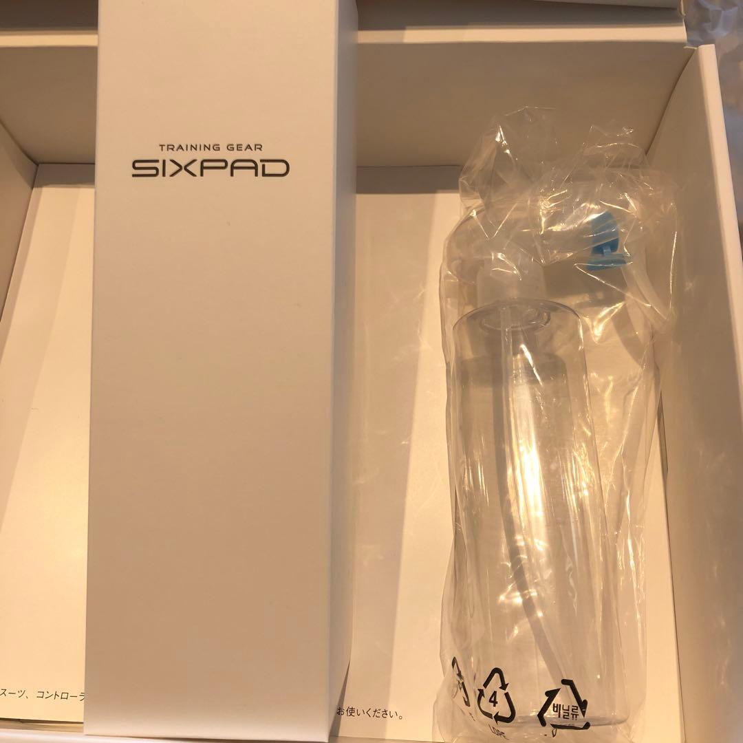 み*!様 シックスパッド パワースーツ　トップ（Mサイズ）＆ボトム（Lサイズ）セ