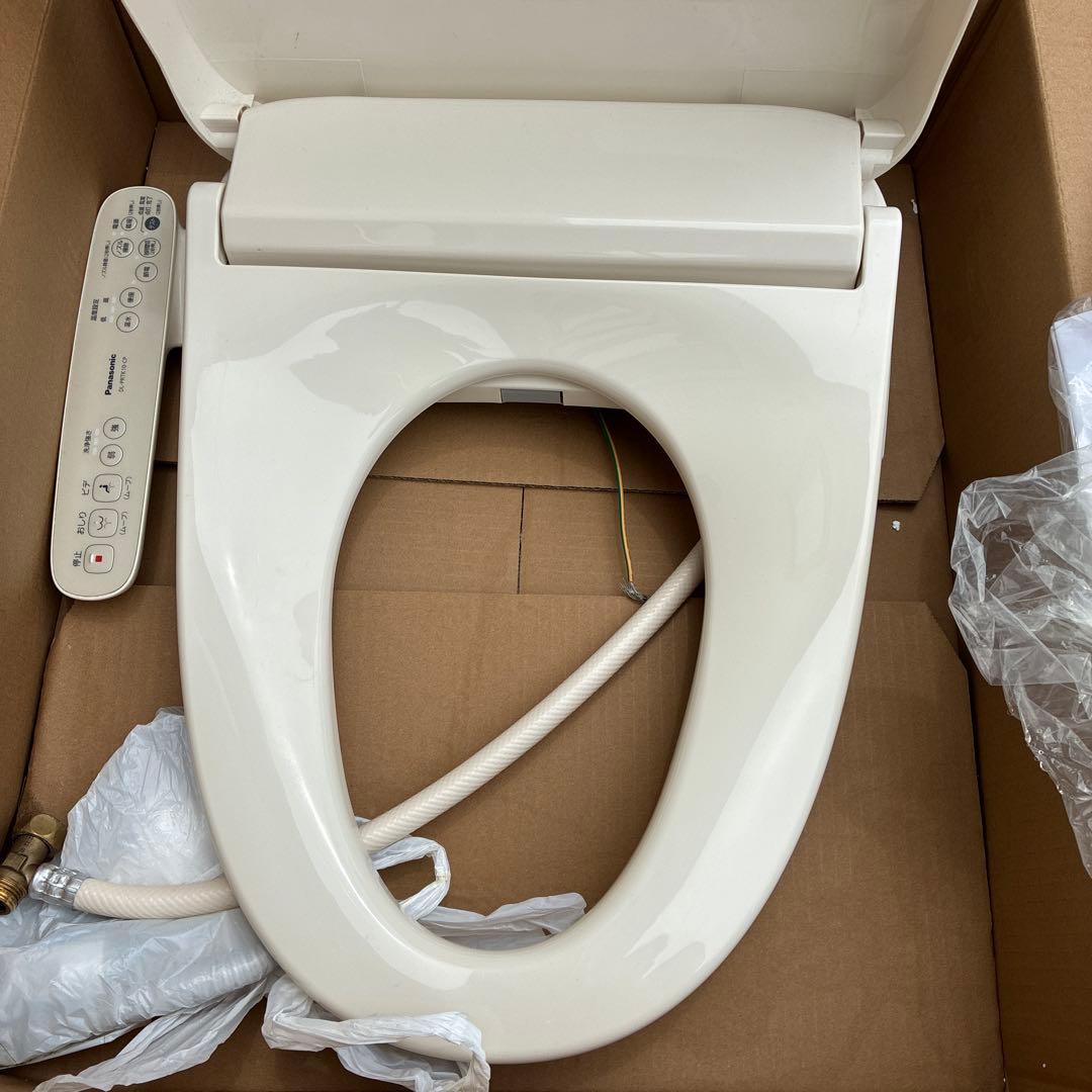 F*5様 2022年製　Panasonic 温水洗浄便座 DL-PRTK10-C