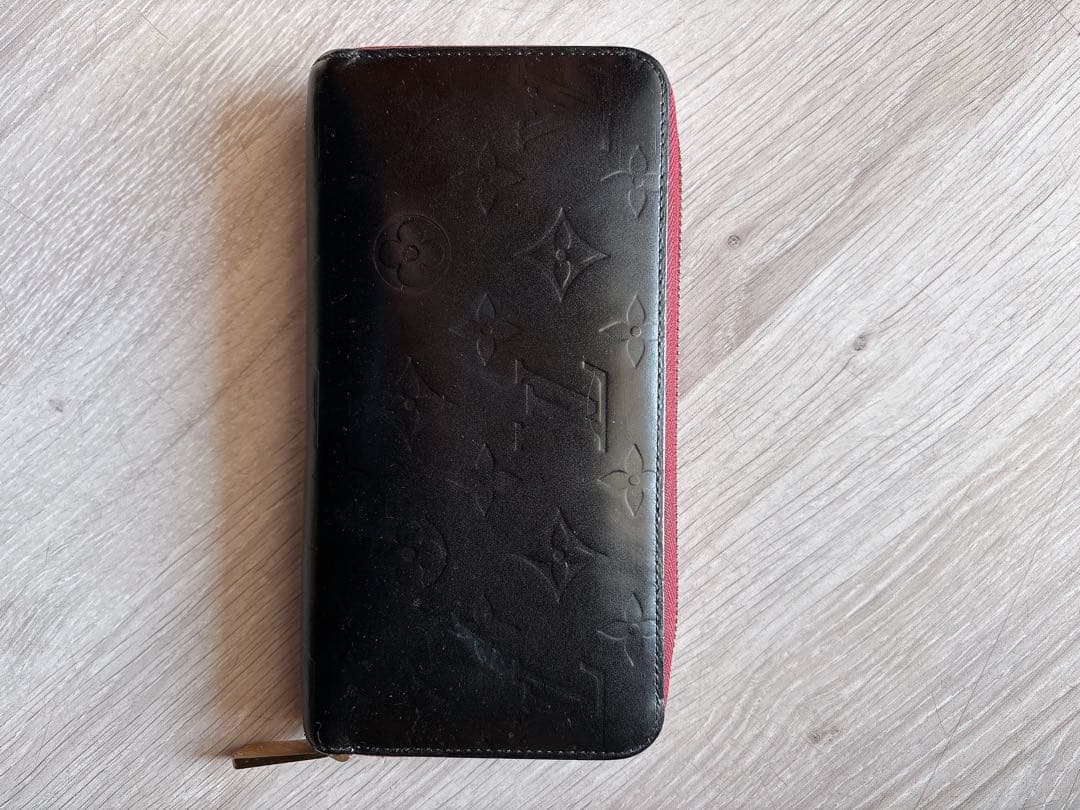 【美品】ルイヴィトン ヴェルニ ジッピーウォレット 長財布 ボルドー 赤 黒
